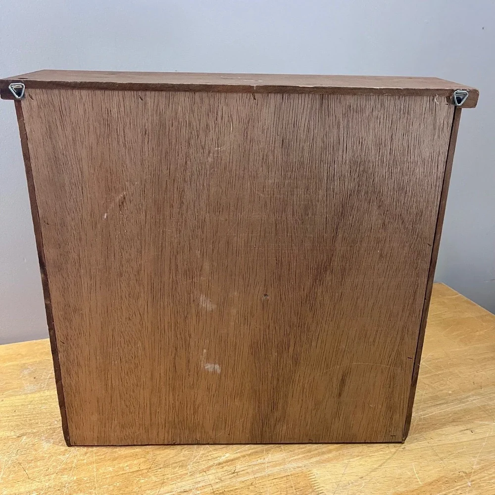 Vtg Rustic Wood Wall Shelf Spindle Detail Farmhouse Curio Spice‎ Rack Brown